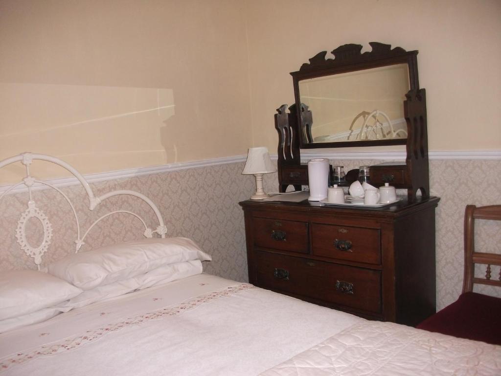 Fuchsia House Bed And Breakfast Connemara Renvyle Δωμάτιο φωτογραφία